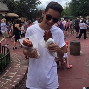 Meet your Posher, Reysbel